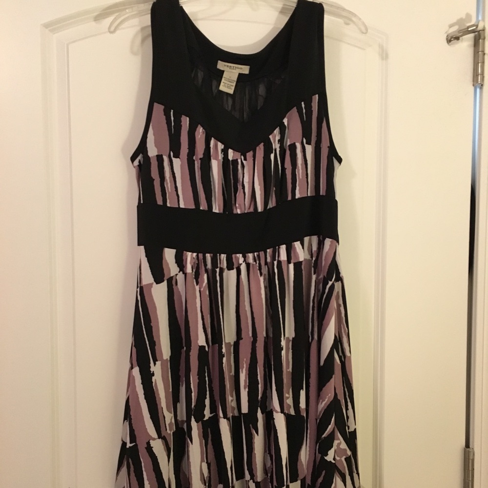 Vertigo Paris sleeveless dress. Size L. EUC.
